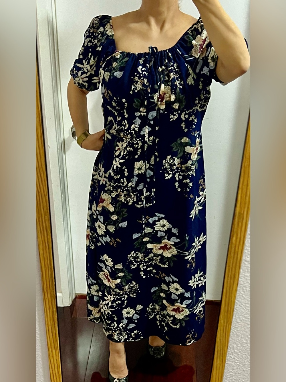 Navy Floral Puff-Sleeve Maxi Dress - Picture 3 of 4